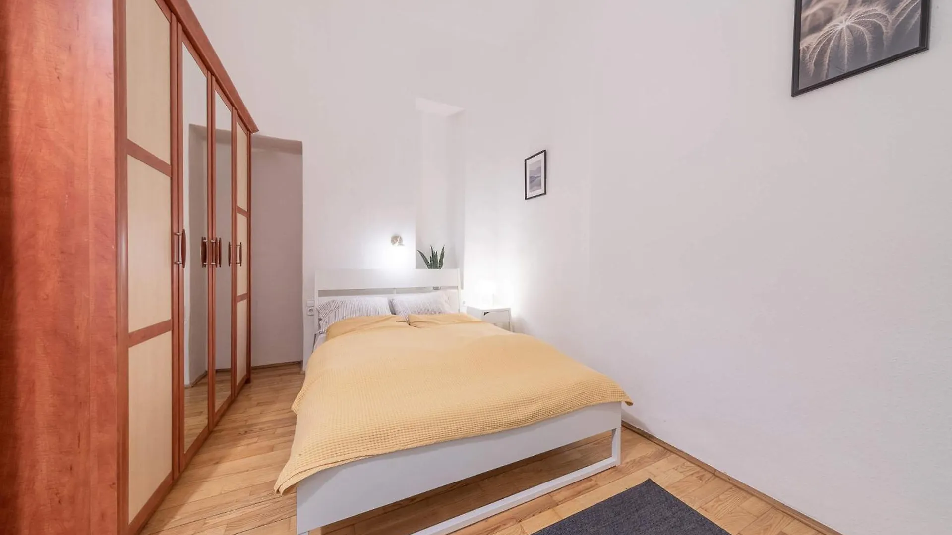 アパート Ergola - Spacious Cozy 2 Big Rooms Downtown Home ブダペスト ハンガリー