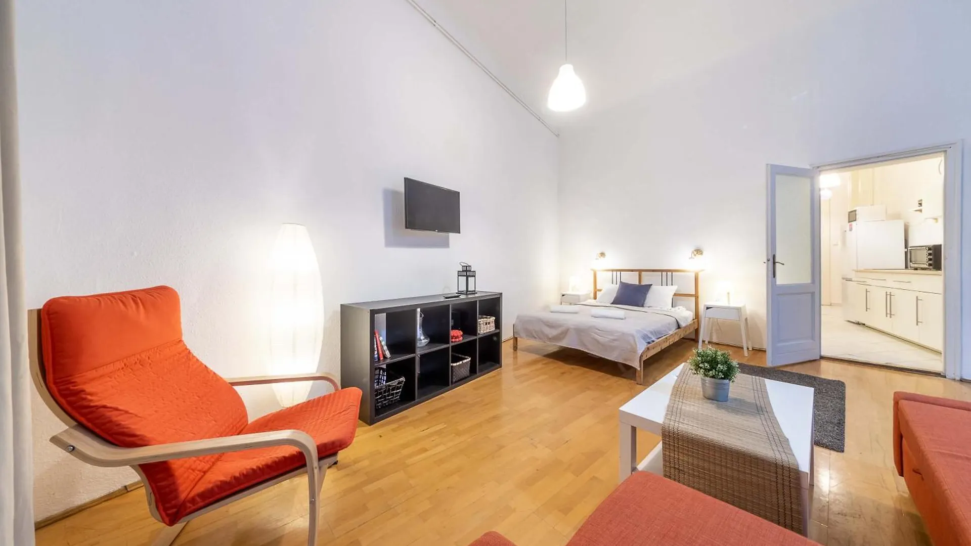 Ergola - Spacious Cozy 2 Big Rooms Downtown Home ブダペスト
